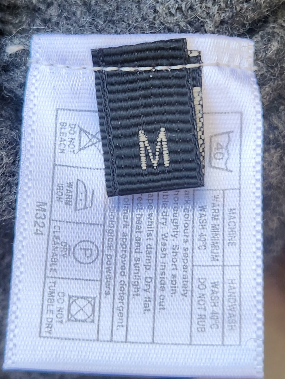MACKINNON Men's Sweater Medium Gray V-Neck Lambswool Made Scotland - Picture 5 of 8